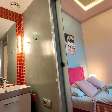 Apartman Mirror Pink *